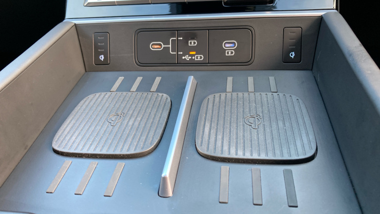 Hyundai SANTA FE 1.6 TGDi Plug-in Hybrid Ultimate 5dr 4WD Auto Estate